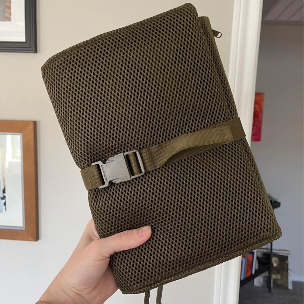 Portable baby changing pad - Dagne Dover olive green